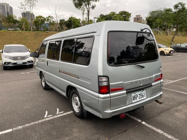 Mitsubishi  Delica 2.4 ．8人座 娃娃車改回 原板跑1  第7張相片