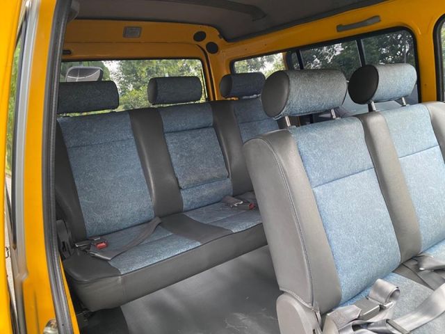 Mitsubishi  Delica 2.4 ．8人座 娃娃車改回 原板跑1  第14張相片