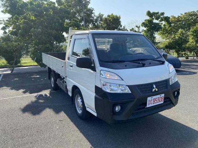 Mitsubishi  Delica  第1張相片
