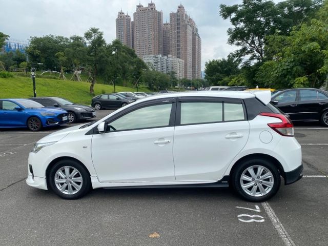 Toyota  Yaris 一手認證 跑  第7張相片