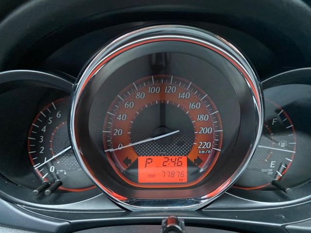Toyota  Yaris 一手認證 跑  第19張相片