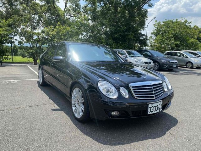 Mercedes-Benz/賓士   E-CLASS  E280 2.8馬力強 稅金省 一手原板 祗跑15萬   第1張相片