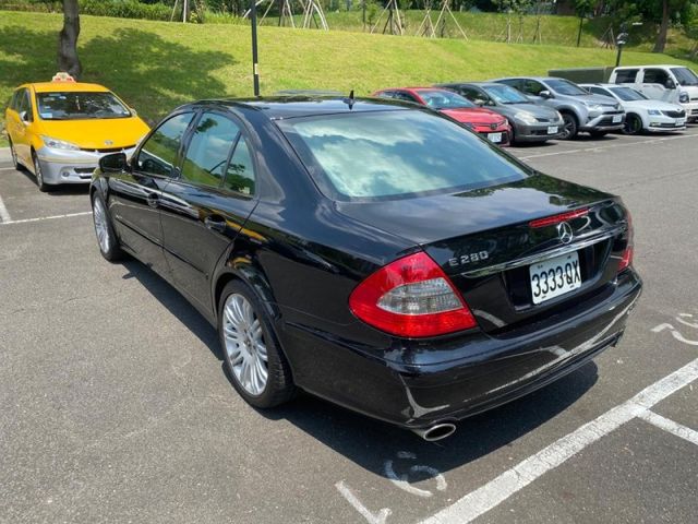 Mercedes-Benz/賓士   E-CLASS  E280 2.8馬力強 稅金省 一手原板 祗跑15萬   第6張相片