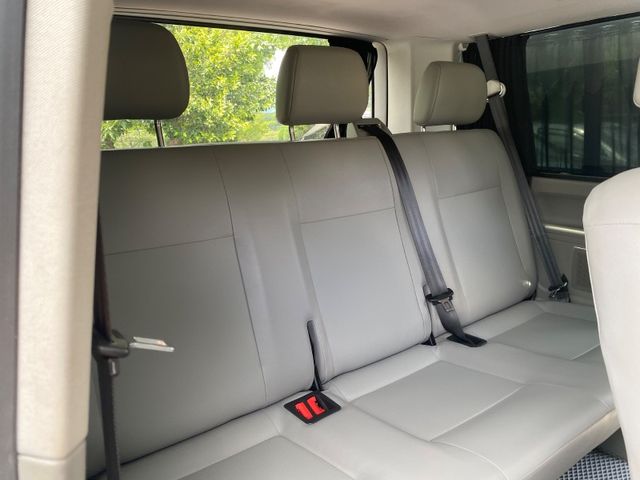 Volkswagen 福斯  T5 頂級自排8人（短軸）一手原板袛跑13萬公里   第14張相片