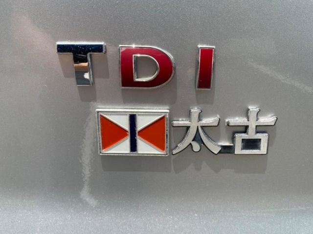 Volkswagen 福斯  T5 頂級自排8人（短軸）一手原板袛跑13萬公里   第16張相片