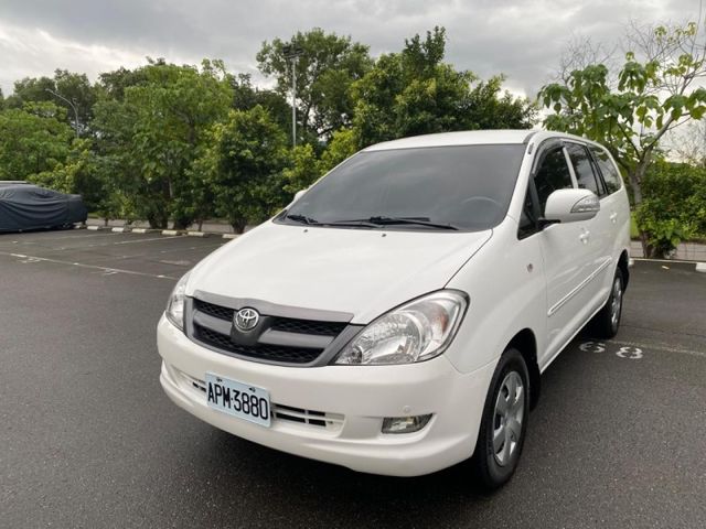 Toyota  Innova  第2張相片