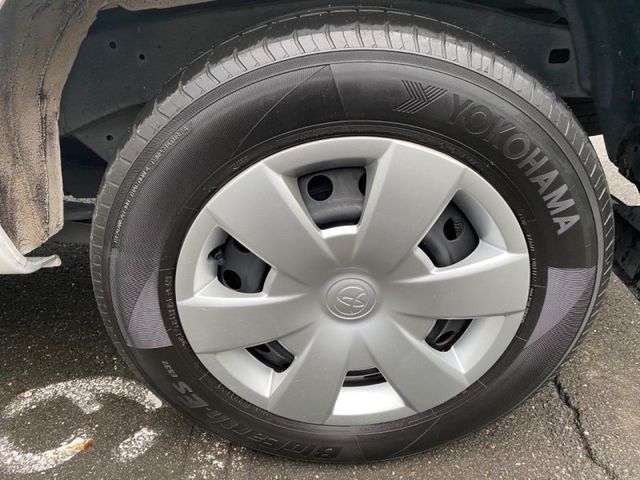 Toyota  Innova  第8張相片