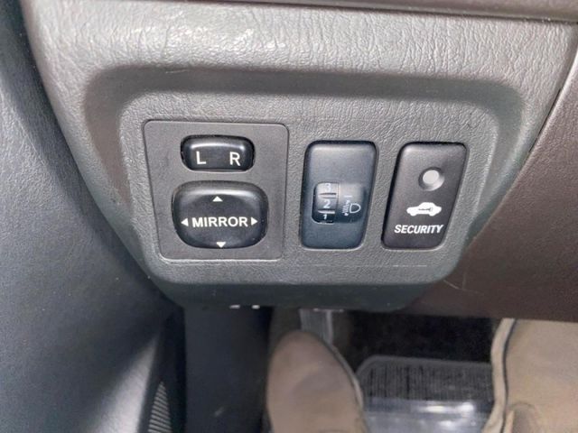 Toyota  Innova  第18張相片