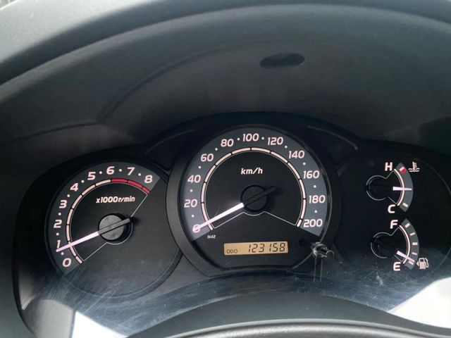 Toyota  Innova  第19張相片