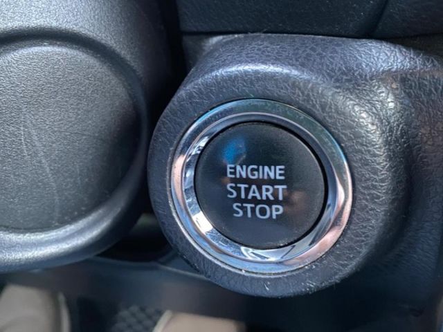 Toyota  Yaris  第18張相片