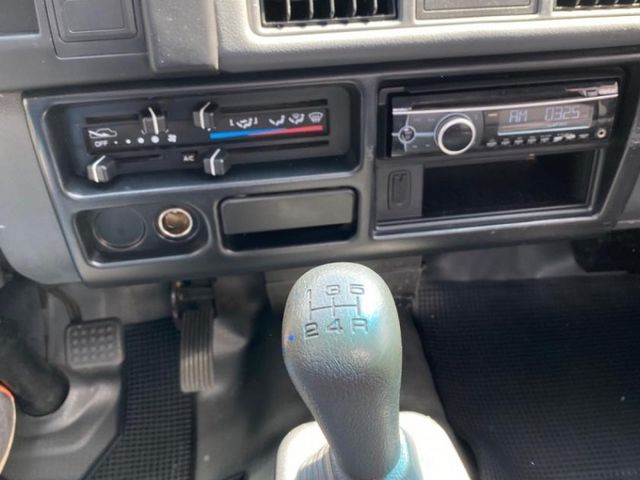 Mitsubishi  Delica  第16張相片