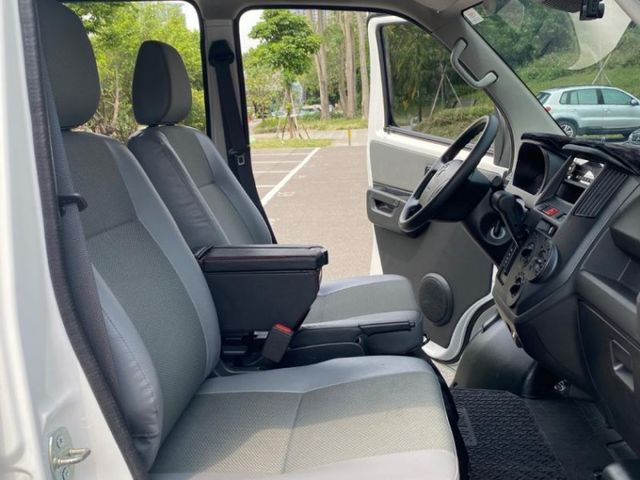 Toyota  Town Ace  第11張相片