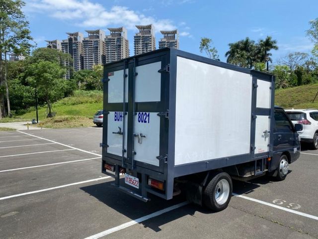 Mitsubishi  Delica  第5張相片