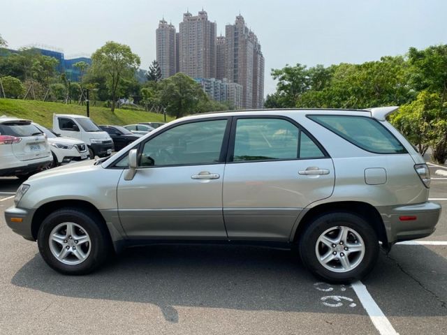 Lexus  RX  第7張相片