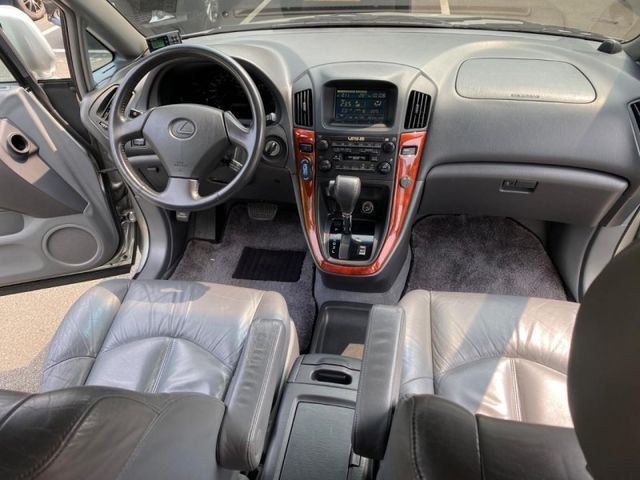 Lexus  RX  第14張相片