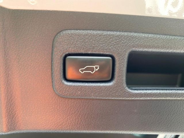 Lexus  NX  第20張相片