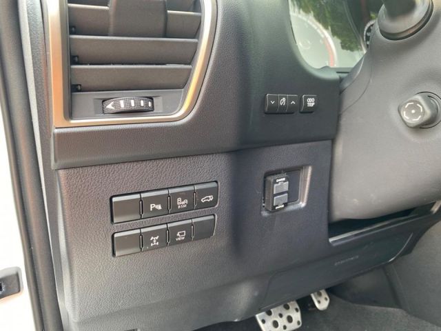 Lexus  NX  第23張相片