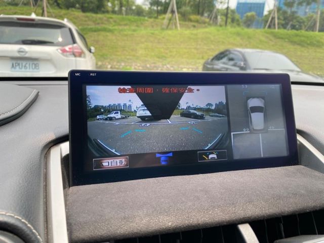 Lexus  NX  第29張相片