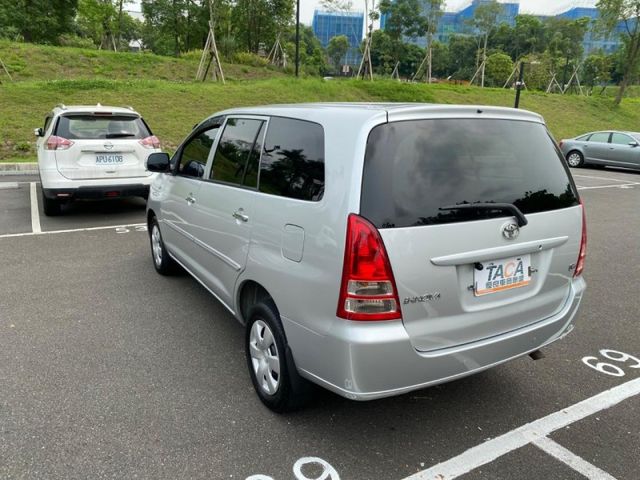 Toyota  Innova  第6張相片