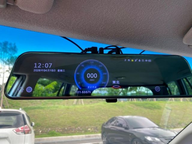 Toyota  Innova  第17張相片