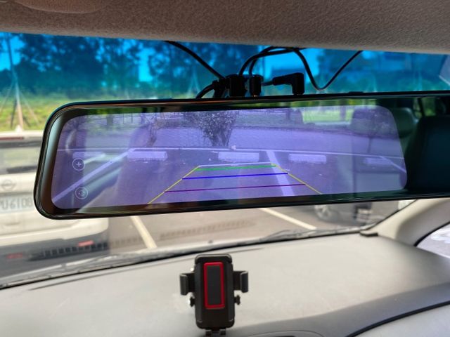 Toyota  Innova  第18張相片