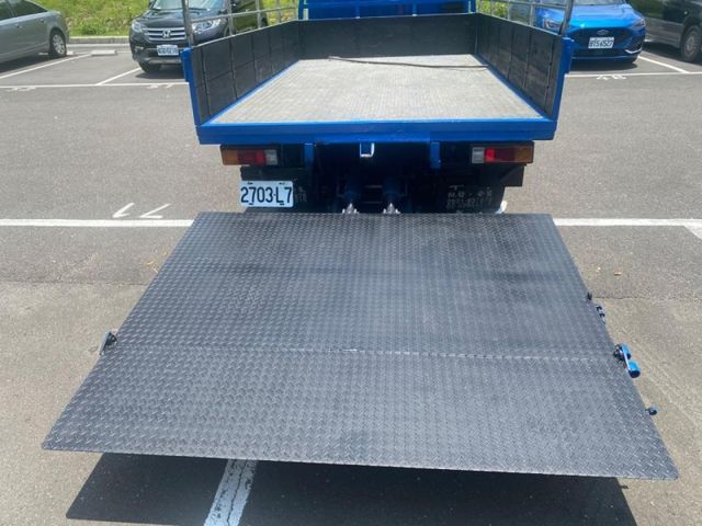 Mitsubishi  Canter  第10張相片