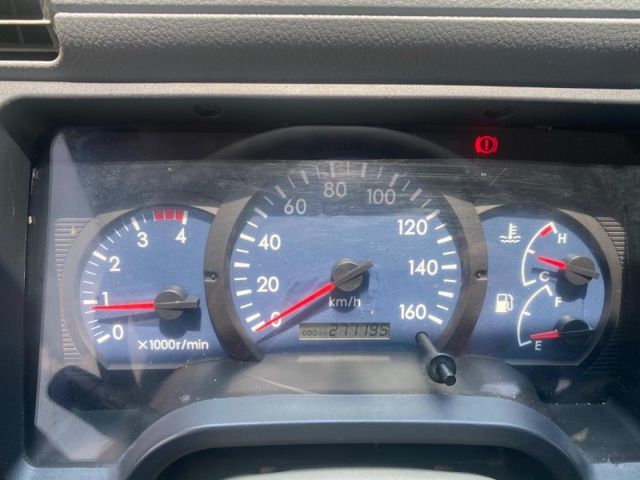 Mitsubishi  Canter  第16張相片