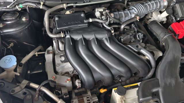 2014年~灰色~1600CC~LIVINA~優質代步車~大空間~購物~出去玩~超級實用~一手漂亮美車  第4張相片