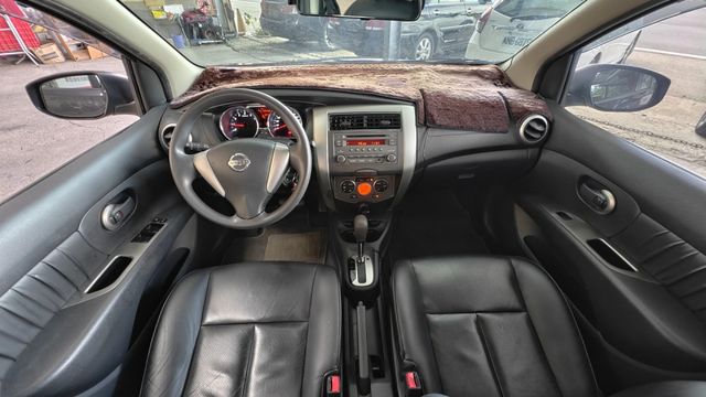 2014年~灰色~1600CC~LIVINA~優質代步車~大空間~購物~出去玩~超級實用~一手漂亮美車  第13張相片