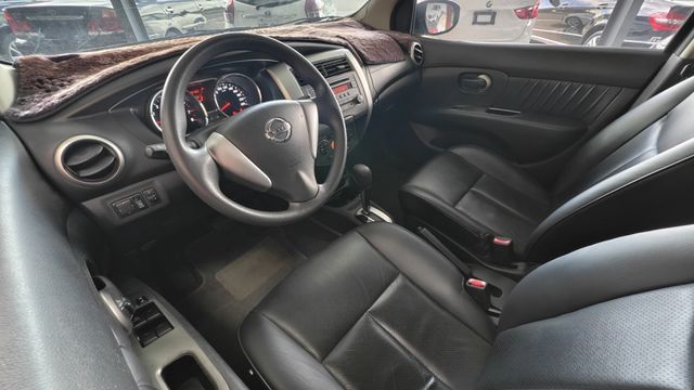 2014年~灰色~1600CC~LIVINA~優質代步車~大空間~購物~出去玩~超級實用~一手漂亮美車  第14張相片