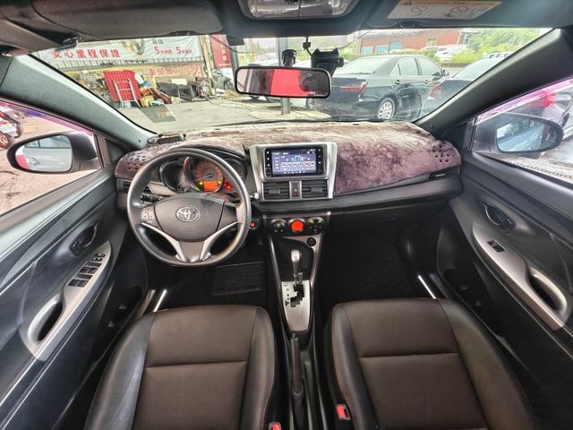 2017年~一手車跑51XXX~TOYOTA 大YARIS~頂級~免鑰匙~恆溫~多媒體音響主機~居家代步~出門郊遊~  第11張相片