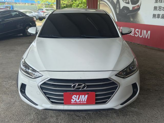 2018年~超便宜~優質代步好車~ELANTRA~外型年輕時尚~柴油有力~電折~多媒體主機~安全氣囊  第2張相片