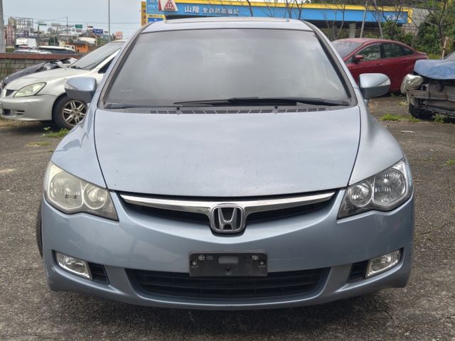 2006年喜美本田~不敗年輕車~喜美8代~一手車~1800CC~省油省稅金~方向盤檔位快撥~年輕賽車風~恆溫~天窗  第3張相片