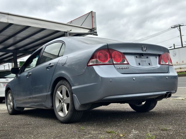 2006年喜美本田~不敗年輕車~喜美8代~一手車~1800CC~省油省稅金~方向盤檔位快撥~年輕賽車風~恆溫~天窗  第11張相片