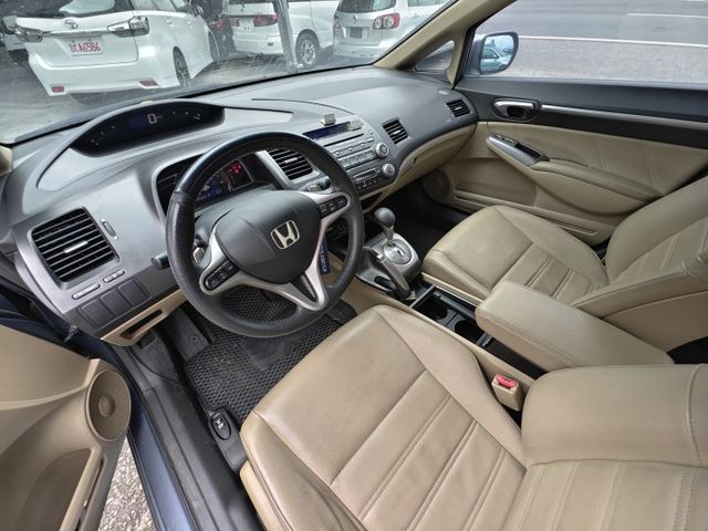 2006年喜美本田~不敗年輕車~喜美8代~一手車~1800CC~省油省稅金~方向盤檔位快撥~年輕賽車風~恆溫~天窗  第13張相片