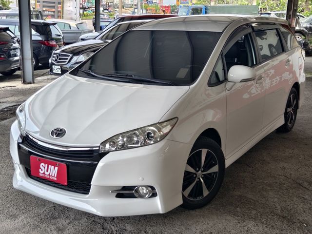 2016年~超級漂亮WISH~全車原鈑件~一手車~里程僅跑12萬唷~優質7人座的車已經不多~省油~耐超~後座出風口~  第2張相片