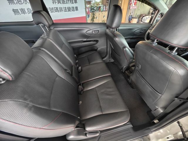 2016年~超級漂亮WISH~全車原鈑件~一手車~里程僅跑12萬唷~優質7人座的車已經不多~省油~耐超~後座出風口~  第7張相片