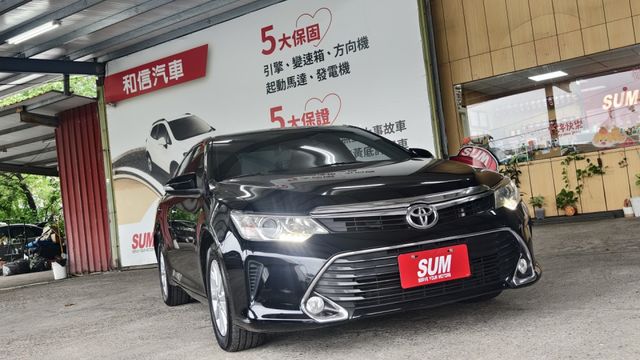 2018年~CAMRY~黑色~多媒體音響主機~倒車影像~皮椅~電折~胎壓偵測~霧燈~恆溫空調~  第1張相片