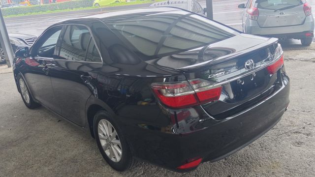 2018年~CAMRY~黑色~多媒體音響主機~倒車影像~皮椅~電折~胎壓偵測~霧燈~恆溫空調~  第10張相片