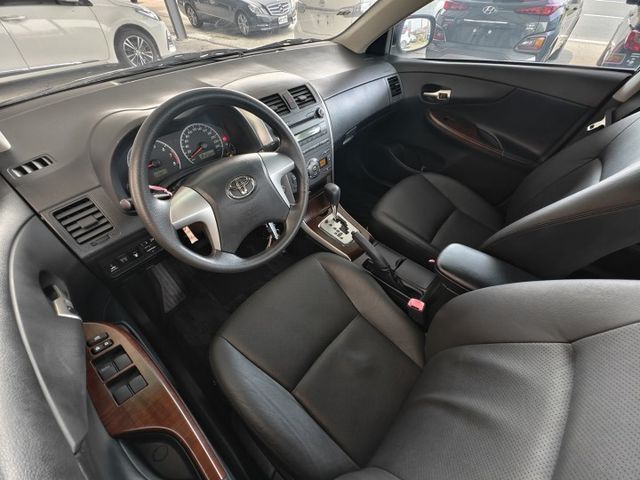 2012~黑色~一手車~ALTIS~恆溫~定速~安全氣囊~電折~車前距雷達~霧燈~電子式大燈調整  第12張相片