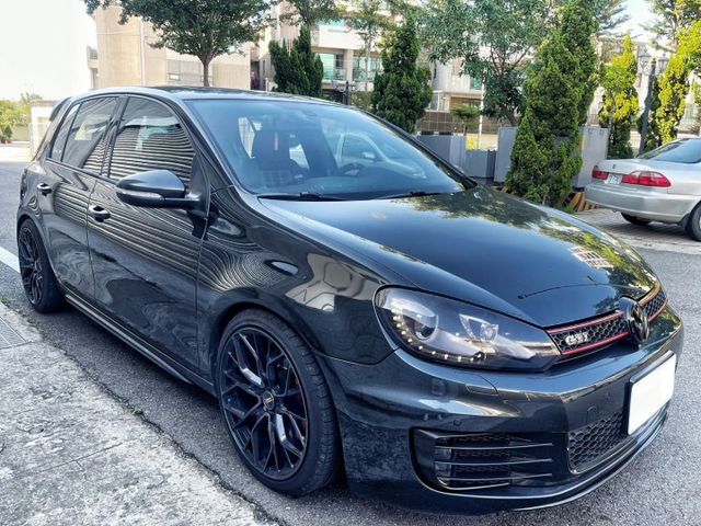 2011年 小鋼炮 GTI 跑少 全車精品改 IPE中尾段閥門 XYZ避震器 安卓機Apple CarPlay 氣氛燈  第2張相片