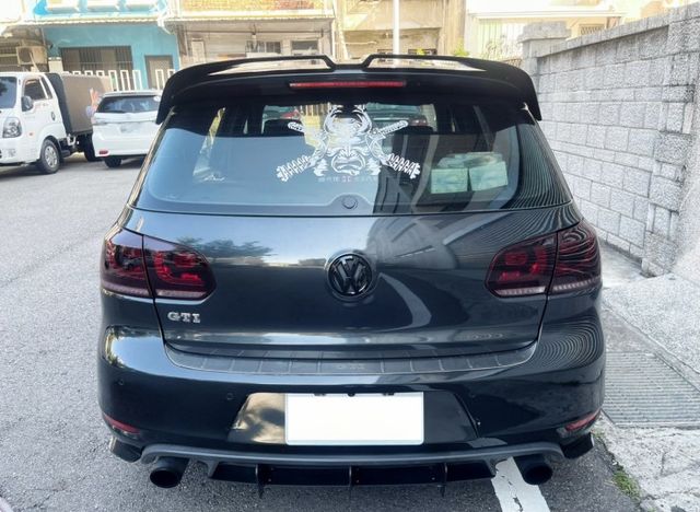 2011年 小鋼炮 GTI 跑少 全車精品改 IPE中尾段閥門 XYZ避震器 安卓機Apple CarPlay 氣氛燈  第6張相片
