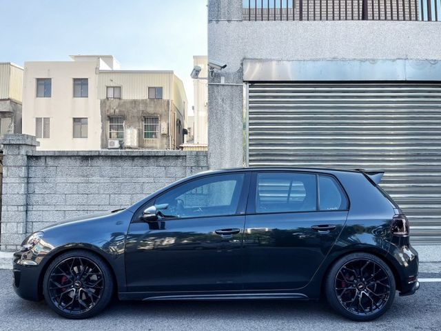 2011年 小鋼炮 GTI 跑少 全車精品改 IPE中尾段閥門 XYZ避震器 安卓機Apple CarPlay 氣氛燈  第7張相片