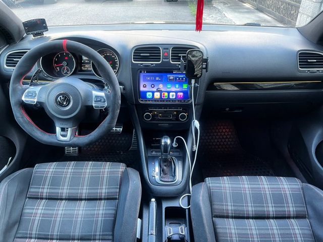 2011年 小鋼炮 GTI 跑少 全車精品改 IPE中尾段閥門 XYZ避震器 安卓機Apple CarPlay 氣氛燈  第10張相片