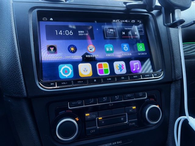 2011年 小鋼炮 GTI 跑少 全車精品改 IPE中尾段閥門 XYZ避震器 安卓機Apple CarPlay 氣氛燈  第12張相片