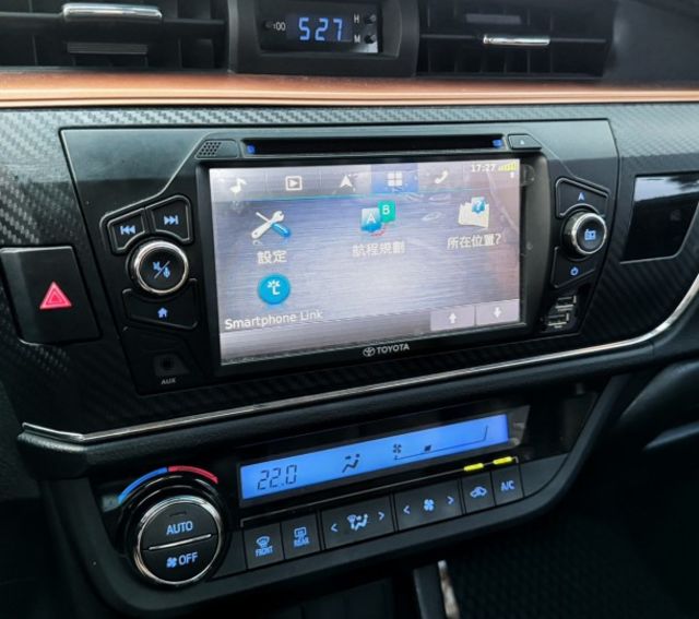 2015年 ALTIS X版 一手車 無事故 IKEY摸門 定速 抬頭顯示器 安卓機 倒車顯影 雷達 可保固  第14張相片
