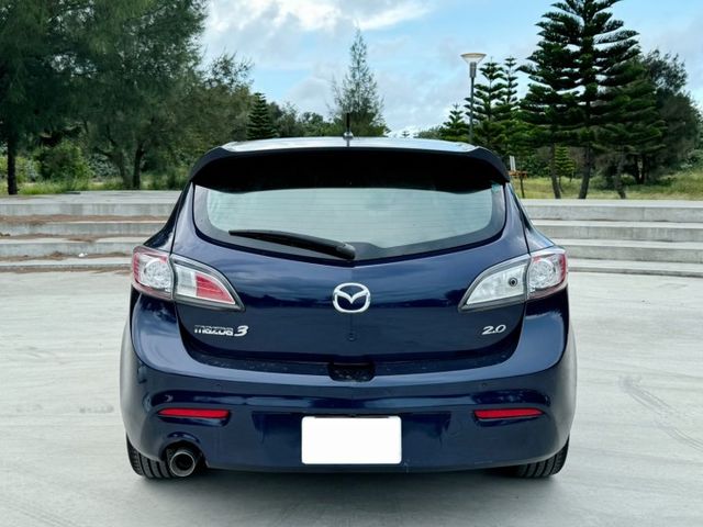 2011年 Mazda3 頂級版 有IKEY 天窗 安卓機  倒車顯影 一手用 車況優質 代步車首選  第4張相片