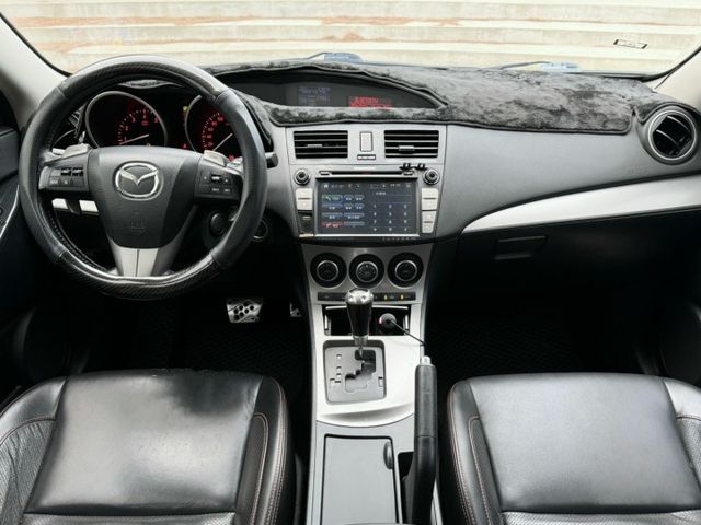 2011年 Mazda3 頂級版 有IKEY 天窗 安卓機  倒車顯影 一手用 車況優質 代步車首選  第8張相片