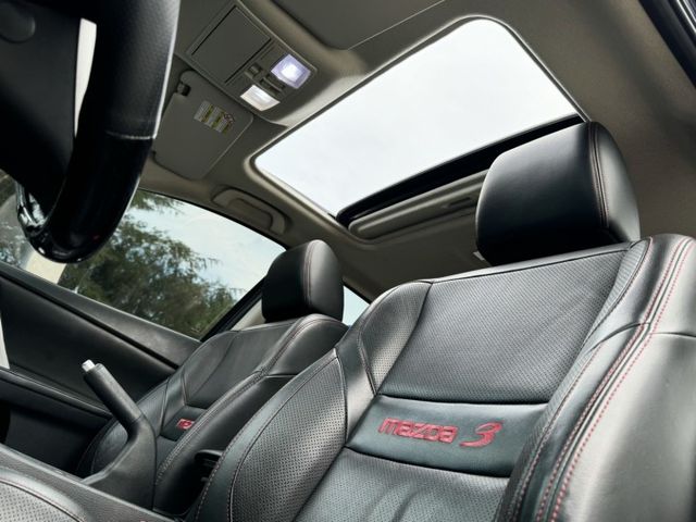 2011年 Mazda3 頂級版 有IKEY 天窗 安卓機  倒車顯影 一手用 車況優質 代步車首選  第9張相片