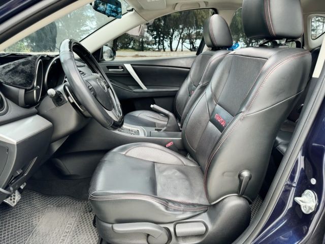 2011年 Mazda3 頂級版 有IKEY 天窗 安卓機  倒車顯影 一手用 車況優質 代步車首選  第10張相片